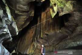 WISATA GUA BATU KAPAL Page 1 Small