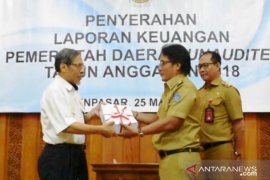 Bupati Badung-Jembrana-Bangli serahkan LKPD Unaudited 2018 ke BPK