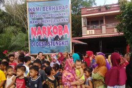 Resah dengan maraknya narkoba, ratusan warga Stungkit Langkat unjuk rasa
