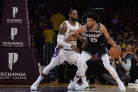 Kings kalahkan Rockets meski awali laga dengan lamban