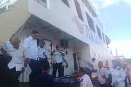 Posko Lebaran satu bulan penuh di pelabuhan Yosudarsso Tual