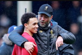 Liverpool kemungkinan tidak diperkuat Alexander-Arnold saat hadapi Spurs