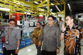 Pemerintah gandeng 60 industri nasional kembangkan alat pedesaan