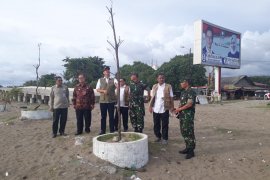 Tanam pohon untuk mitigasi bencana di Pantai Padang, ini pesan kepala BNPB