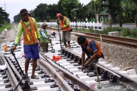 Pengerjaan Rel Ganda Jombang-Madiun