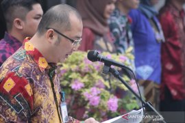 Bank Kalsel faces various challenges