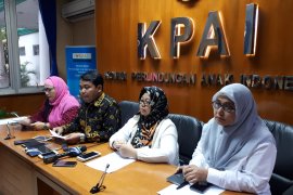 KPAI: awasi anak main game daring