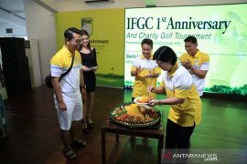 Iluni FEB-UI selenggarakan turnamen golf sumbang Sentani