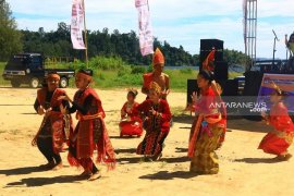 KPU Tapanuli sosialisasi pemilu lewat pentas seni