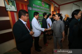 Bupati Karolin minta anggota IDI tingkatkan profesionalisme