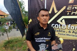 Pegadaian dukung bersih-bersih sampah di Pantai Mertasari