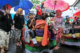 Musik Banyuwangian ala dangdut koplo dan bahasa osing