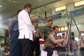 Doni Monardo "Mangente" Ambon