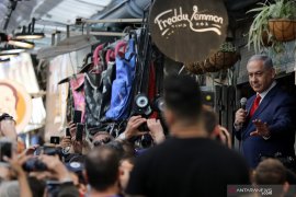 Bantu singkirkan Netanyahu, warga Israel rela tempuh 11.910 kilometer