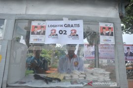 Jajanan gratis di Kampanye akbar Prabowo Page 2 Small