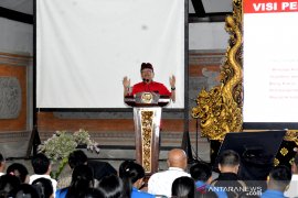Gubernur Bali siapkan KKN semesta berencana