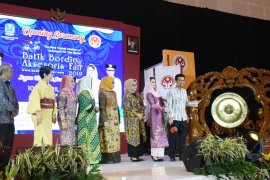 Emil Dardak: Batik bordir tulang punggung industri kreatif Jatim