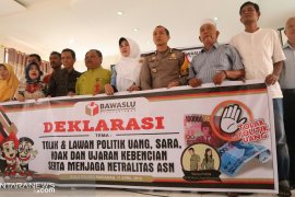 Peserta pemilu dan ASN Pariaman deklarasi tolak politik uang