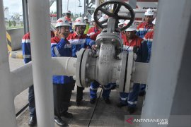 Pertamina pastikan stok BBM di Depot Kertapati aman jelang Pemilu Page 1 Small