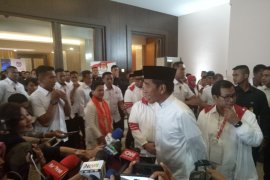 Jokowi angguki ketika ditanya akan Umroh