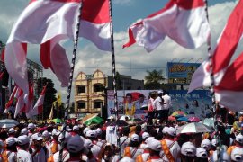 Ribuan Masyarakat Hadiri Kampanye Akbar Terakhir Pujo Lampung Page 1 Small