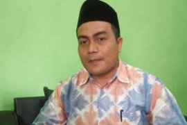 Peserta pemilu di Cirebon diminta turunkan APK