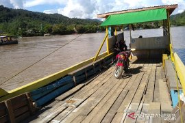 BUMDes di Mahulu jalankan kapal feri.