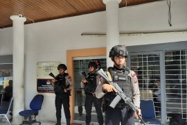 Polda tempatkan personel Satbrimobda di KPU dan Bawaslu Sumbar