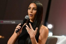 Kim Kardashian bersama suami liburan "romantis" di Bali