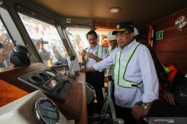 Penyerahan kapal pelayaran rakyat