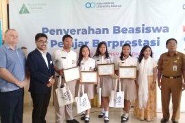 Empat pelajar SMAN 4 Denpasar juarai kompetisi bisnis Asia Pasifik