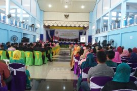 STIKIP Paris Barantai Kotabaru buka studi bahasa inggris intensif.