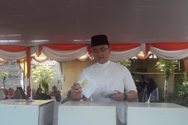 Warga Kota Serang antusias datangi TPS untuk pencoblosan