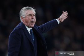 Napoli perintahkan tim "dikurung", Ancelotti tidak setuju