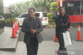KPK periksa Sekjen DPR sebagai saksi untuk tersangka Romahurmuziy