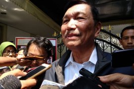 Luhut minta Prabowo tidak terprovokasi