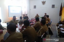 Ombudsman berikan sosialisasi standar pelayanan publik OPD di Melawi