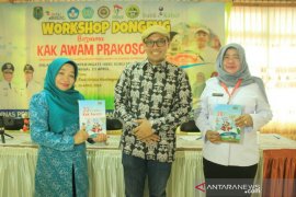 Awam Prakoso :Tidak Ada Alasan Tak Bisa Mendongeng