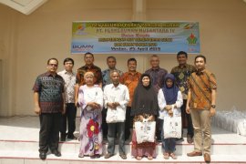 PTPN IV gelontorkan 12.500 paket pangan murah untuk masyarakat sekitar