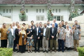 BMGF percayakan riset vaksin ke Bio Farma
