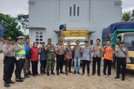 Enam personel Polsek Riau Silip kawal logistik ke KPU