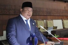 Legislator ingatkan nelayan Berau waspadai gelombang tinggi