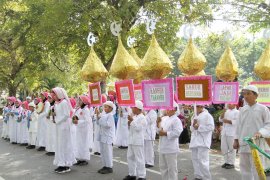 Ratusan warga Muntok ikuti pawai ta'aruf sambut Ramadhan 1440 Hijriah