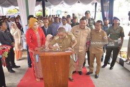 Bupati Tapteng resmikan gedung rawat inap RSUD Pandan