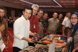 Wagub Emil Dardak dorong "communal branding" bantu UKM-IKM tembus ekspor