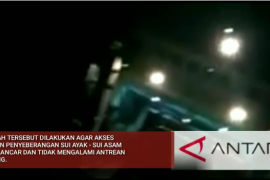 Video - Terbaliknya KMP Seluang di Sekadau