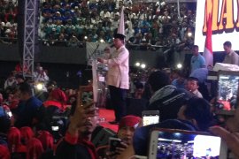 Prabowo tegaskan buruh adalah tulang punggung ekonomi Indonesia