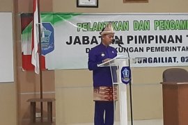 Bupati Bangka lantik 10 orang pimpinan tinggi pratama (video)