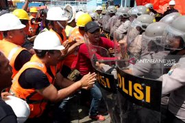 Terminal Jamrud ajukan perpanjangan sertifikasi "ISPS Code"