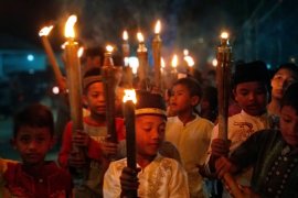 Sambut Ramadhan warga Kota Sepang gelar gema selawat dan pawai obor